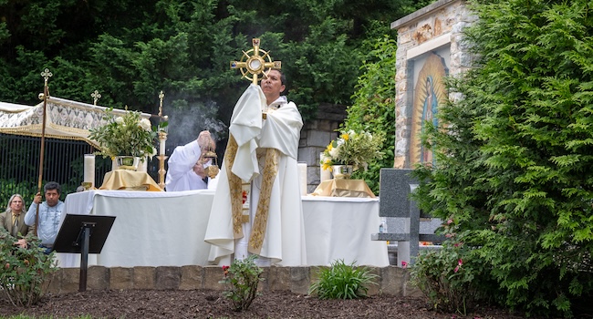 Corpus Christi at NS Grotto