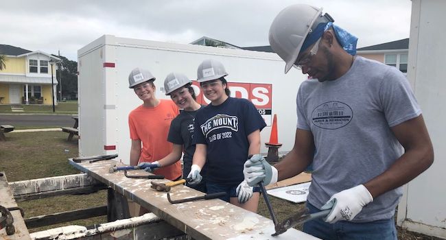 msmu students on habitat for humanity trip in 2019